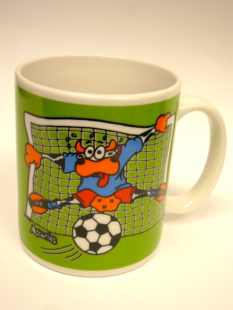 TAZA DE PORCELANA VACA FUTBOL